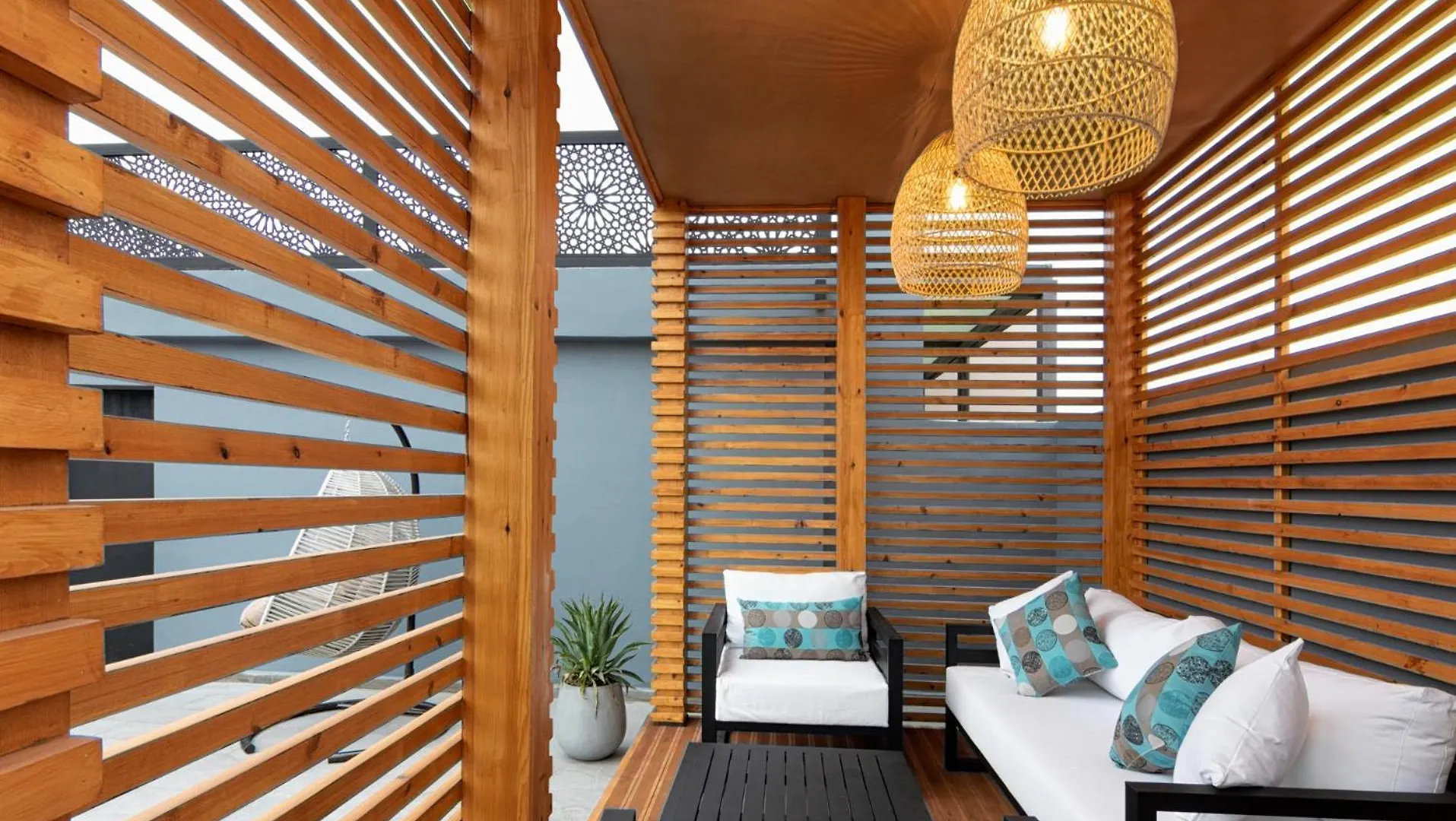 Rooftop Pool, Bright & Cozy Apartment In City Center Marrakesh 0*,  Morocco