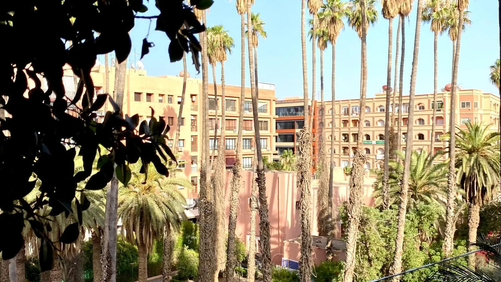 Rooftop Pool, Bright & Cozy Apartment In City Center Marrakesh